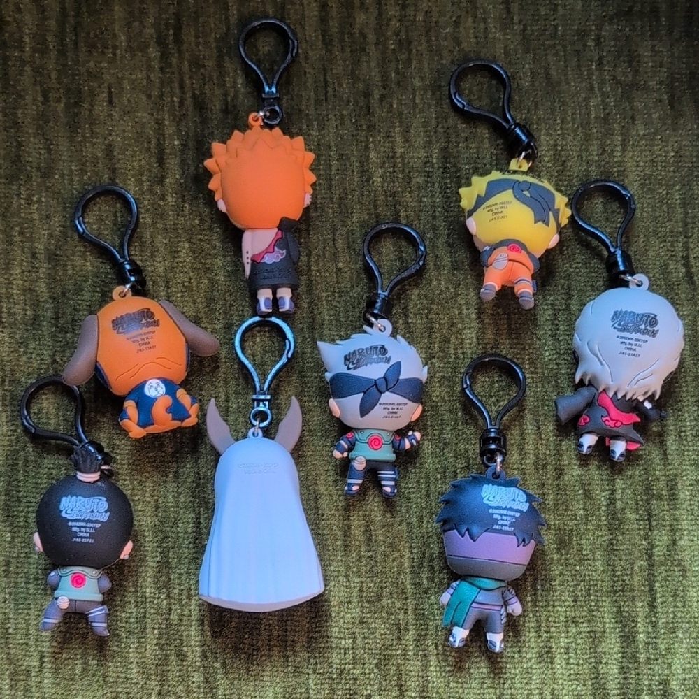 Anime Character Keychain Set - Picture 2 of 2